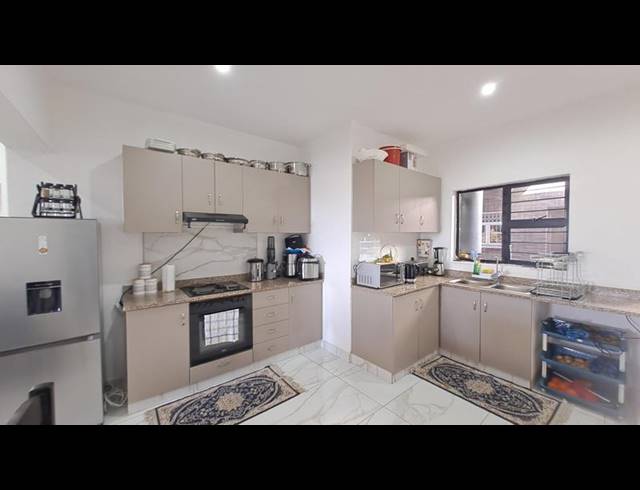 3 BEDROOM PROPERTY TO RENT IN BLUFF